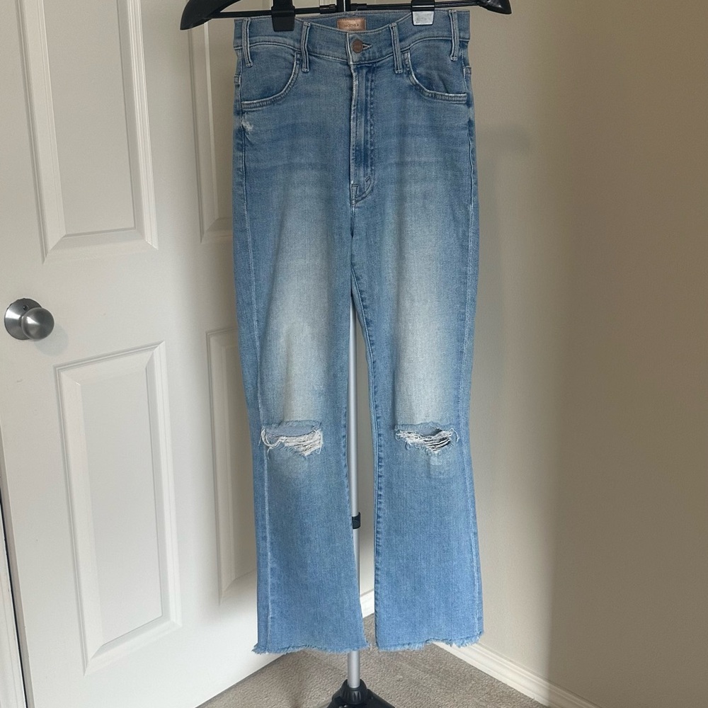 MOTHER The Hustler Ankle Fray jeans in Thrilling shots - Picture 2 of 6